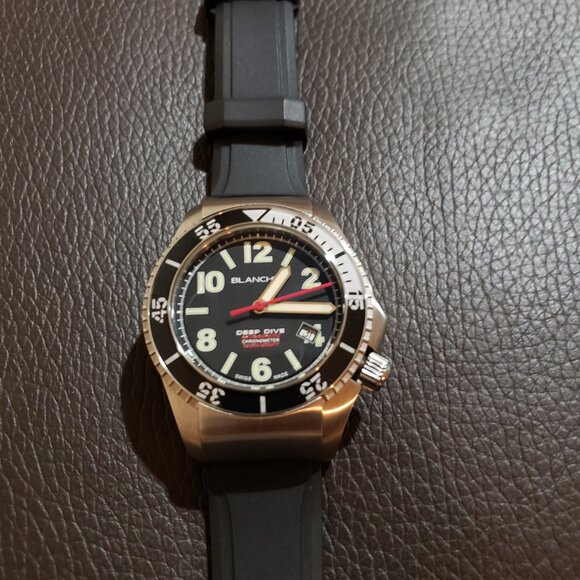 Men's Watch - Picture 1 of 2